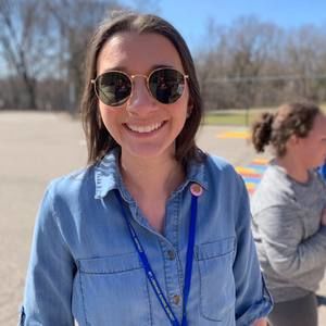 Meet your Posher, Regina